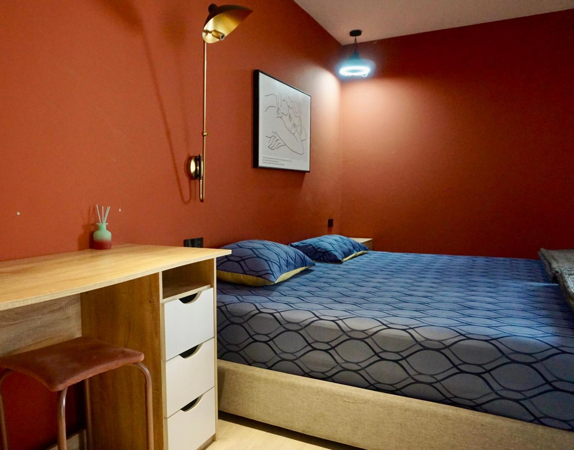 Silom Soi 3 Hash Apartment Hip And Funky With Rooftop View Бангкок Экстерьер фото